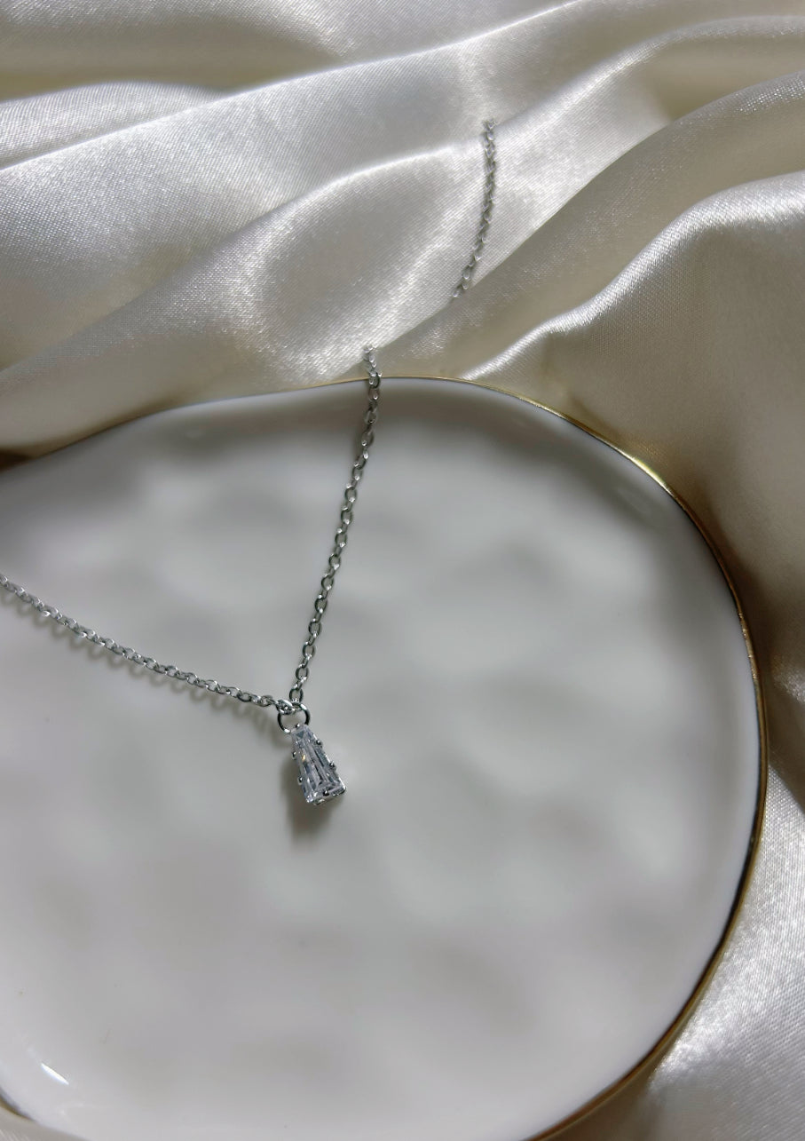 Silver Frost Necklace (14k Gold Filled)